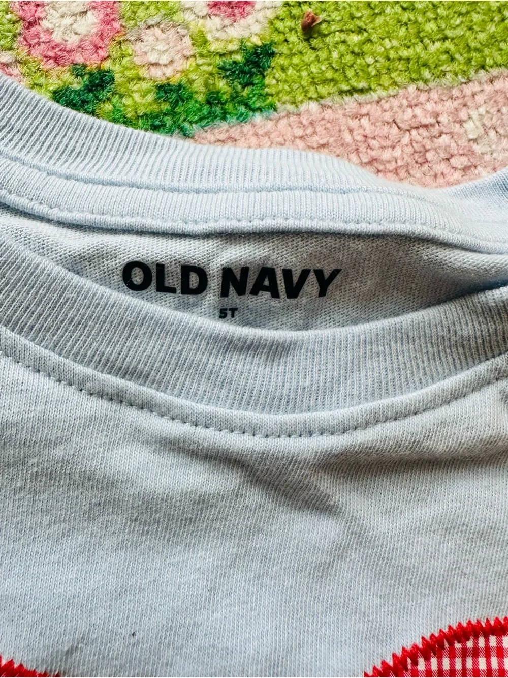 Old Navy Toddler Short-Sleeve Tee Bundle with appliqué bow and florals like new